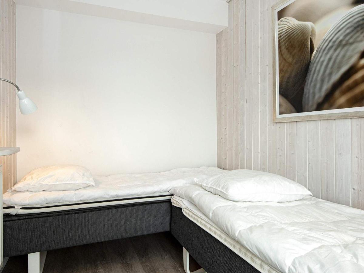 6 Person Holiday Home In Wendtorf Экстерьер фото
